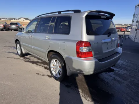 More photos of 2006 Toyota Highlander Hybrid LTD at Twin Falls Cars Sales and Rentals, ID