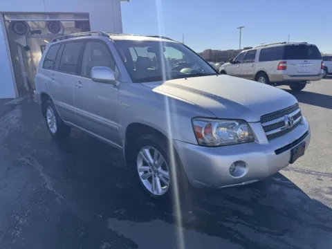 Photos of 2006 Toyota Highlander Hybrid LTD for sale in Twin Falls, ID at Twin Falls Cars Sales and Rentals