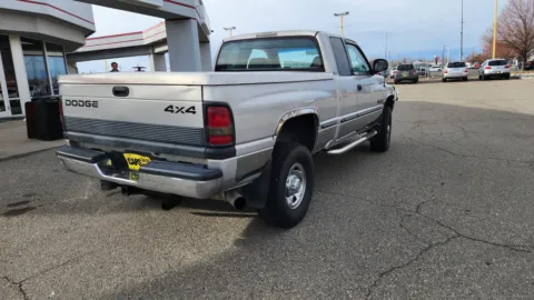 More photos of 1998 Dodge Ram 2500 Laramie SLT at Twin Falls Cars Sales and Rentals, ID