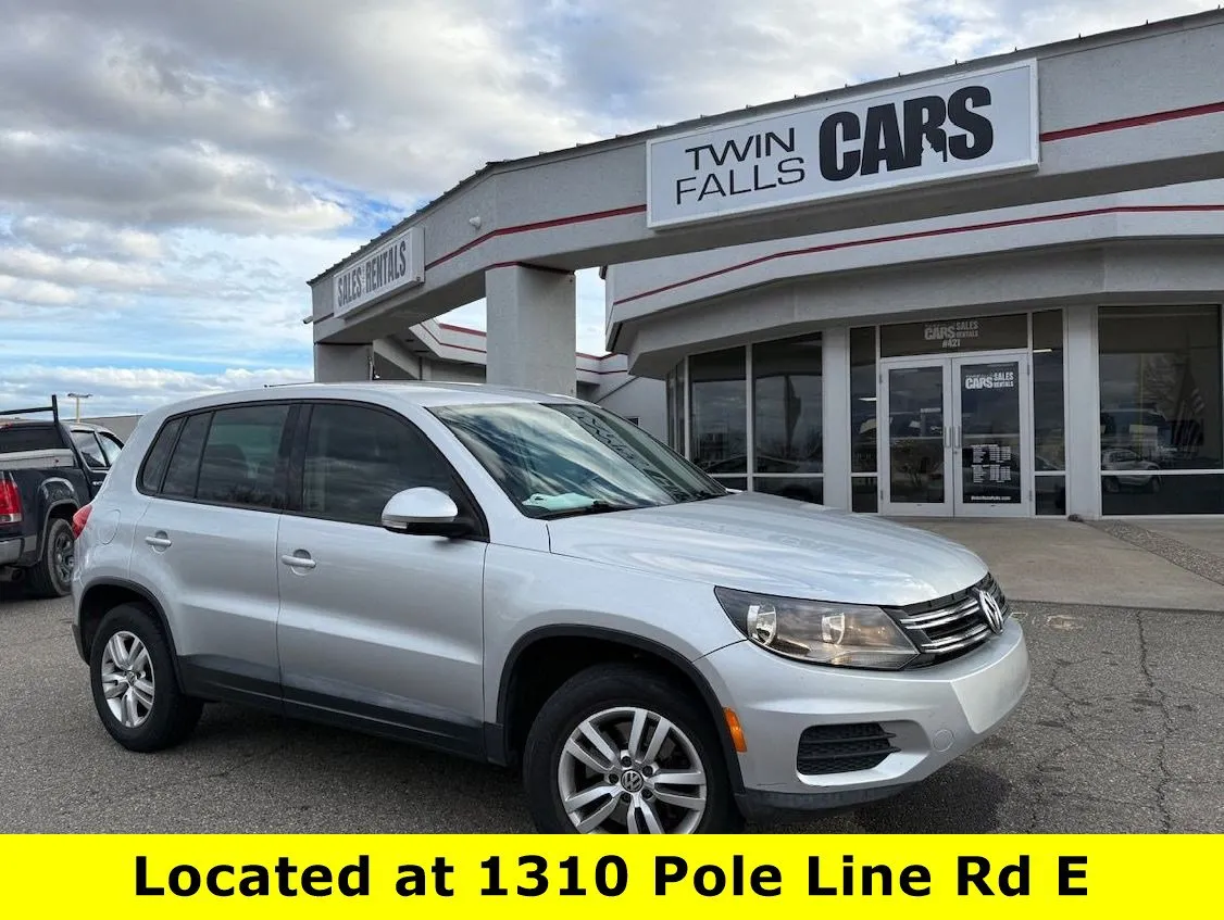 2013 Volkswagen Tiguan S's photo