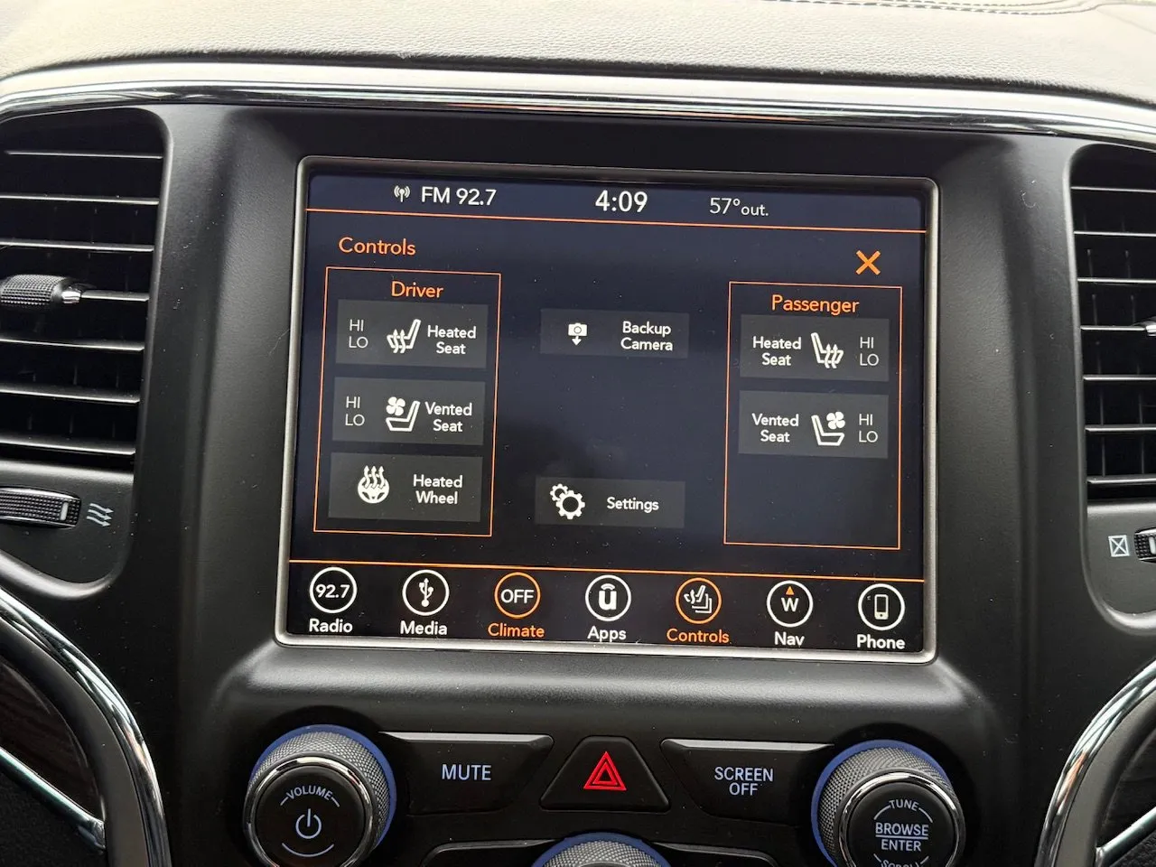 2018 Jeep Grand Cherokee Overland - Photo 23