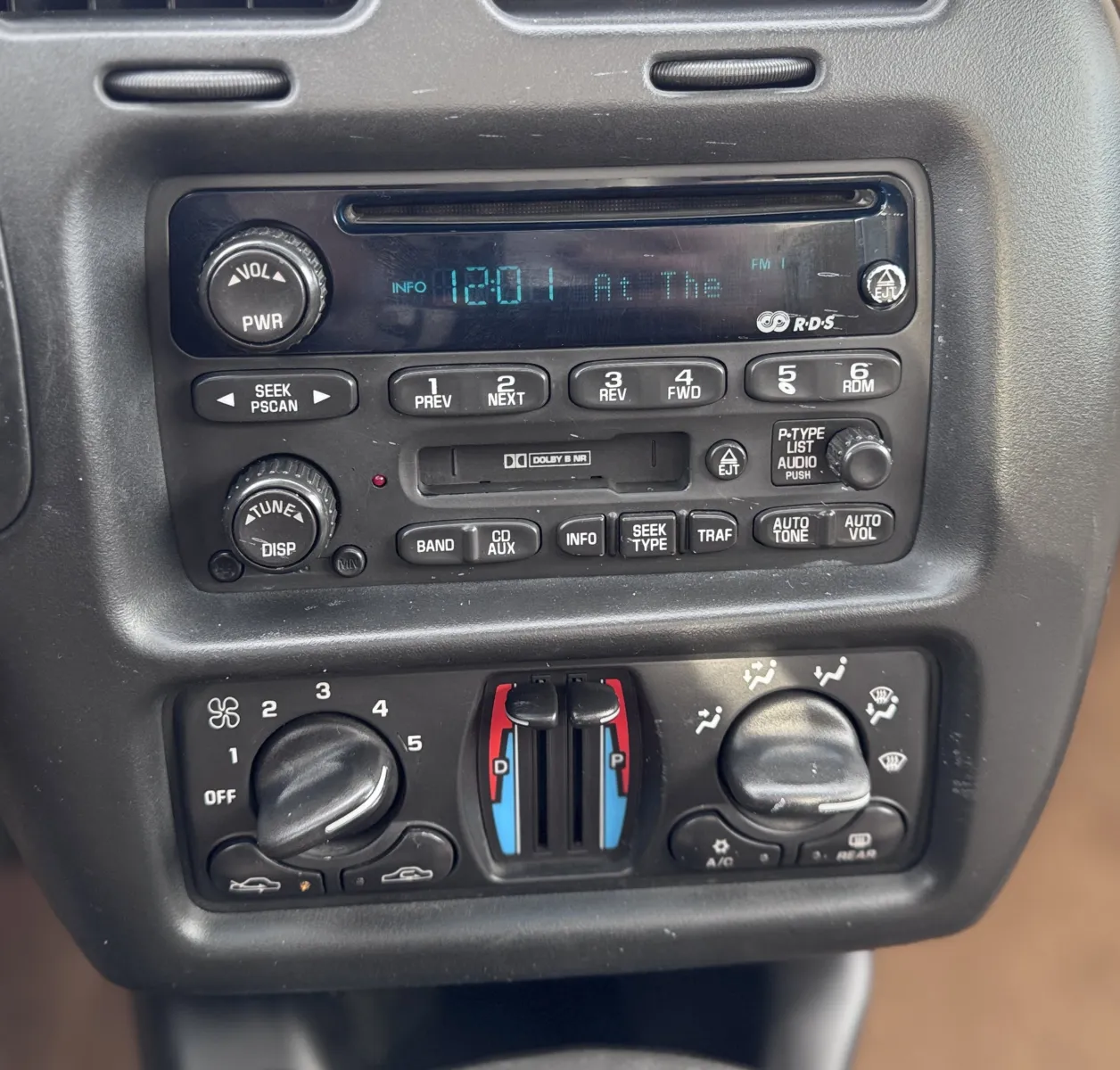 2002 Chevrolet Monte Carlo LS - Photo 18