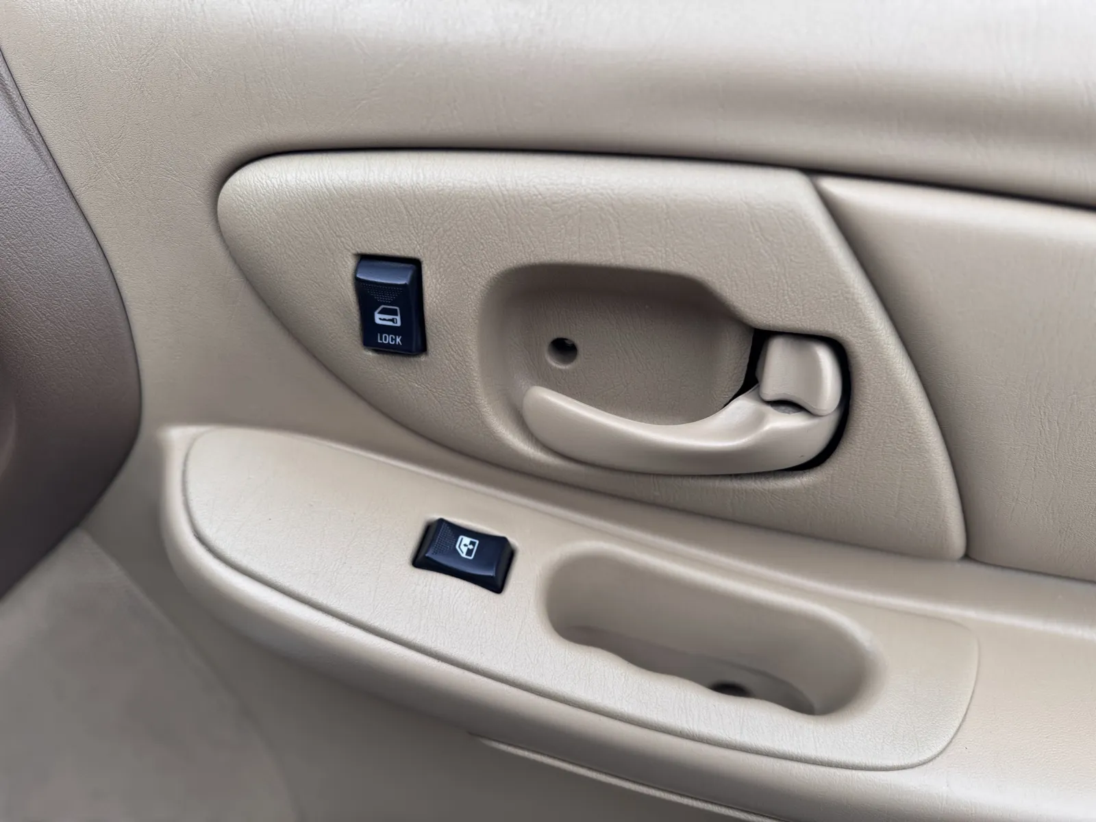 2002 Chevrolet Monte Carlo LS - Photo 36