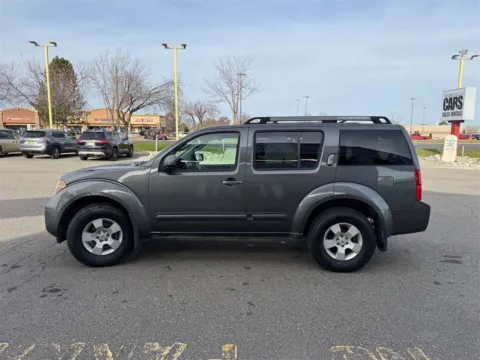 More photos of 2006 Nissan Pathfinder LE at Twin Falls Cars Sales and Rentals, ID
