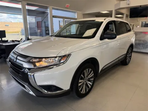 Another view of 2020 Mitsubishi Outlander ES for sale in Twin Falls, ID at Twin Falls Cars Sales and Rentals