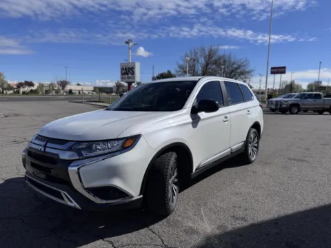 More photos of 2020 Mitsubishi Outlander ES at Twin Falls Cars Sales and Rentals, ID