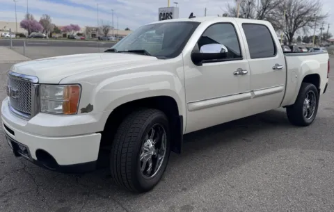 More photos of 2013 GMC Sierra 1500 Denali at Twin Falls Cars Sales and Rentals, ID
