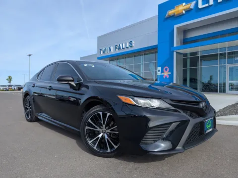 Black 2020 Toyota Camry SE for sale in Twin Falls, ID