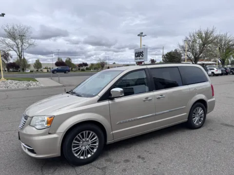More photos of 2014 Chrysler Town & Country Touring-L at Twin Falls Cars Sales and Rentals, ID