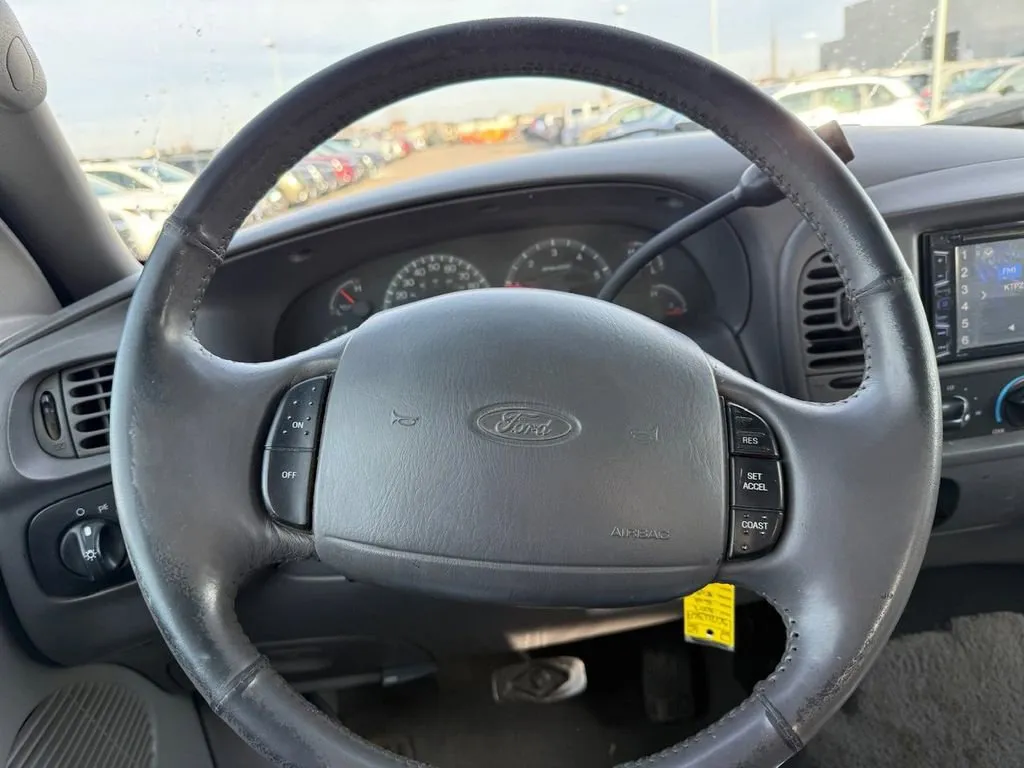 2002 Ford F-150 XLT - Photo 26