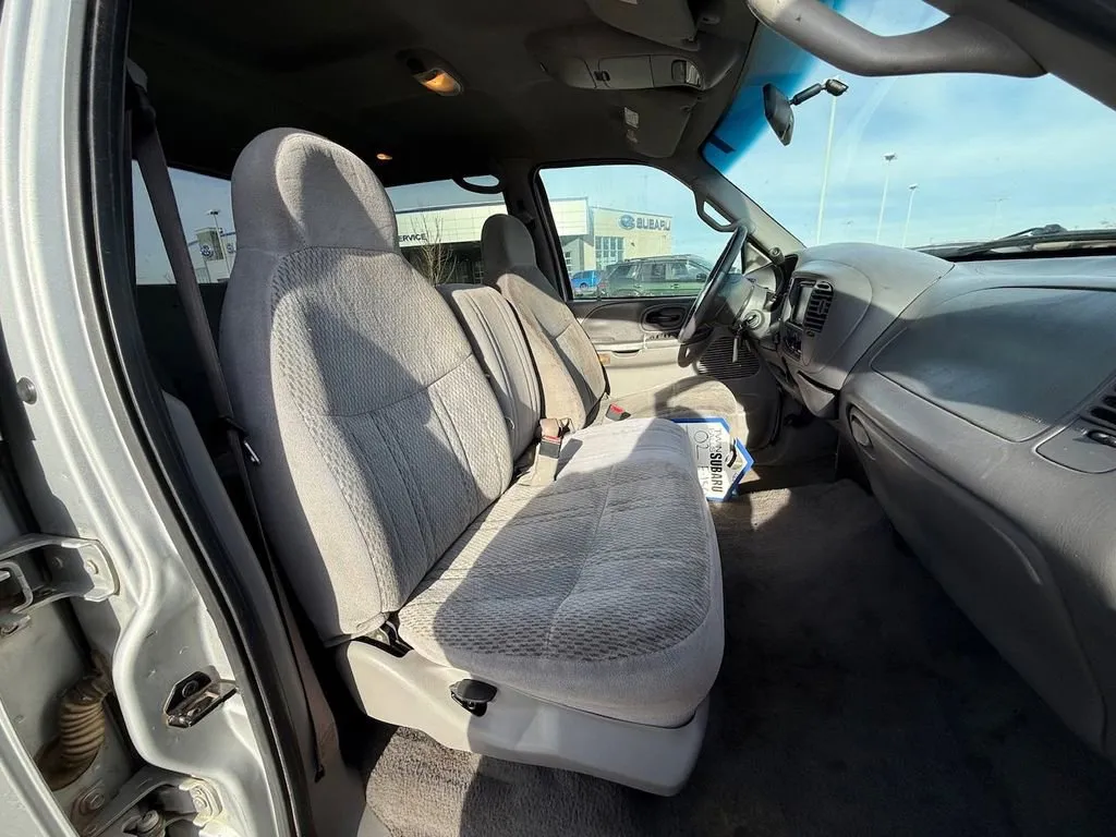 2002 Ford F-150 XLT - Photo 41