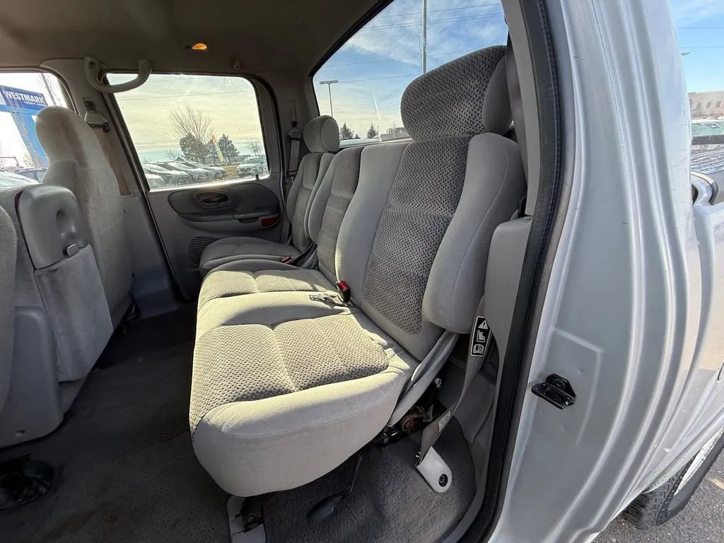 2002 Ford F-150 XLT - Photo 32
