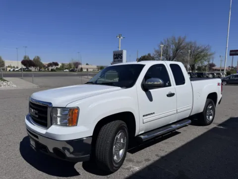 More photos of 2011 GMC Sierra 1500 SLE at Twin Falls Cars Sales and Rentals, ID