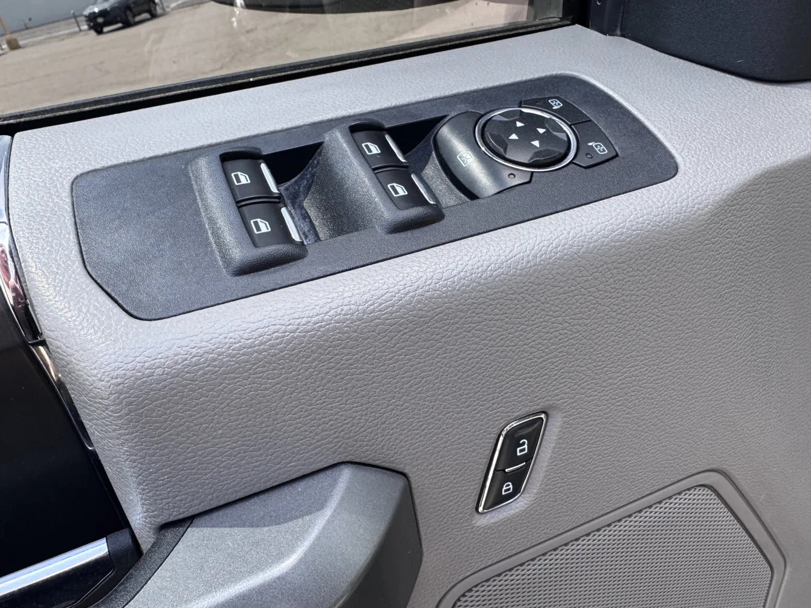 2016 Ford F-150 XLT - Photo 11