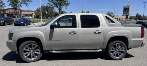More photos of 2007 Chevrolet Avalanche LT w/3LT at Twin Falls Cars Sales and Rentals, ID