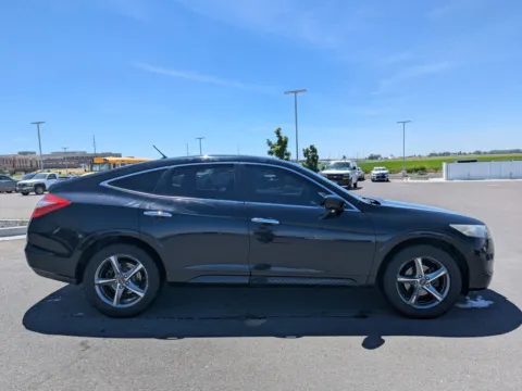More photos of 2010 Honda Accord Crosstour EX-L at Twin Falls Cars Sales and Rentals, ID