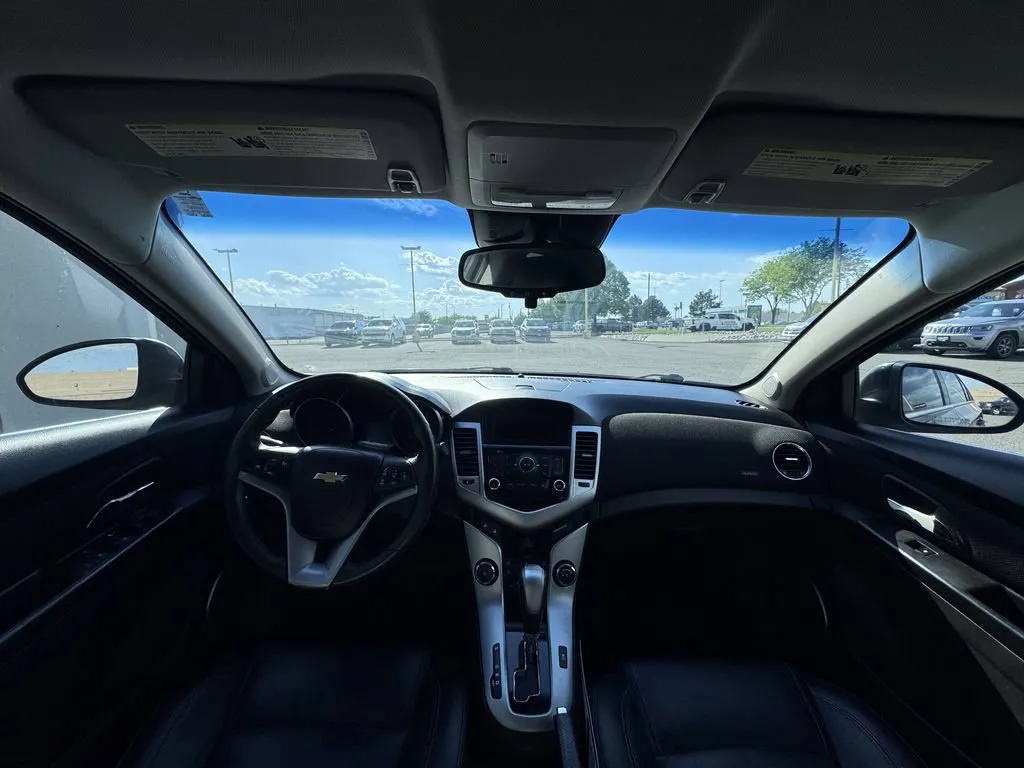 2011 Chevrolet Cruze 2LT - Photo 10