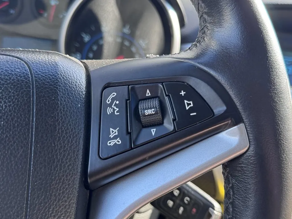 2011 Chevrolet Cruze 2LT - Photo 25