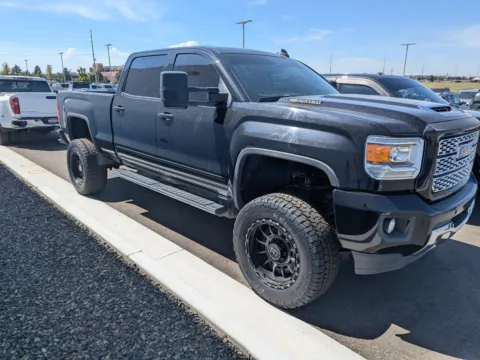 More photos of 2019 GMC Sierra 2500 HD Denali at Twin Falls Cars Sales and Rentals, ID