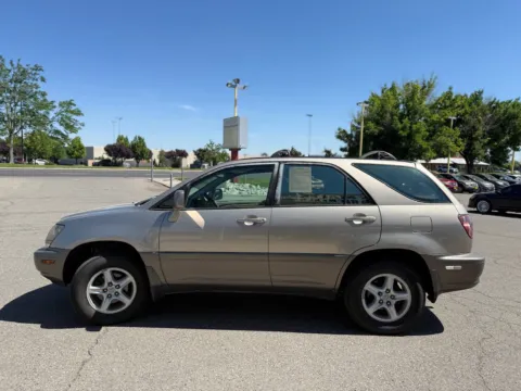 More photos of 1999 Lexus RX 300 Luxury SUV 300 at Twin Falls Cars Sales and Rentals, ID