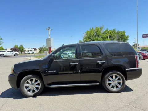 More photos of 2007 GMC Yukon Denali at Twin Falls Cars Sales and Rentals, ID