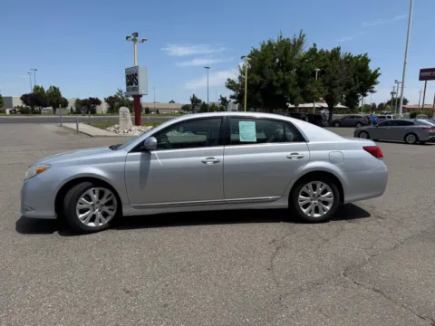 More photos of 2012 Toyota Avalon Limited at Twin Falls Cars Sales and Rentals, ID