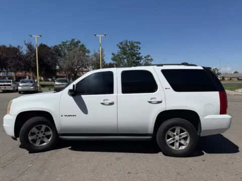 More photos of 2009 GMC Yukon SLT w/4SB at Twin Falls Cars Sales and Rentals, ID