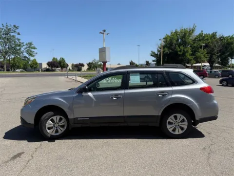 More photos of 2011 Subaru Outback 2.5i at Twin Falls Cars Sales and Rentals, ID