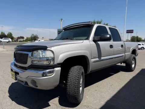 More photos of 2005 GMC Sierra 2500HD SLT at Twin Falls Cars Sales and Rentals, ID
