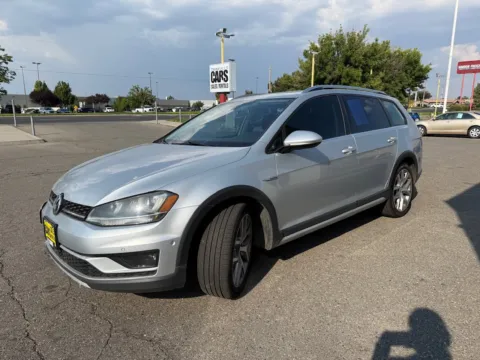 More photos of 2017 Volkswagen Golf Alltrack TSI SEL at Twin Falls Cars Sales and Rentals, ID