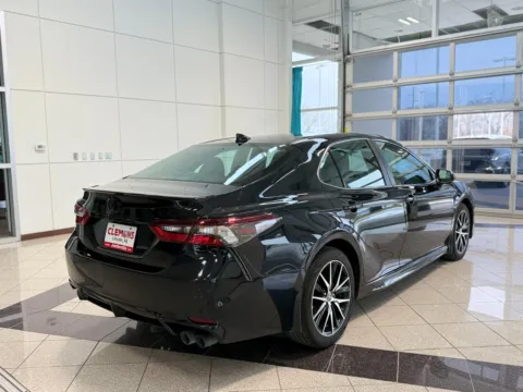 More photos of 2023 Toyota Camry SE at Clemons Mitsubishi, NE