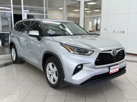 Photos of 2023 Toyota Highlander LE for sale in Lincoln, NE at Clemons Mitsubishi