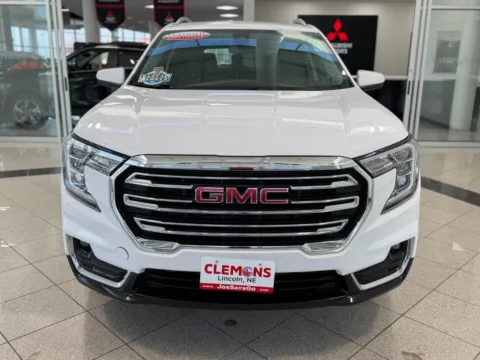 More photos of 2024 GMC Terrain SLT at Clemons Mitsubishi, NE
