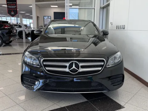 More photos of 2018 Mercedes-Benz E-Class E 400 at Clemons Mitsubishi, NE