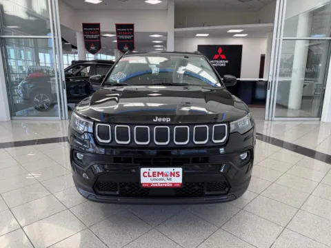 More photos of 2022 Jeep Compass Latitude at Clemons Mitsubishi, NE