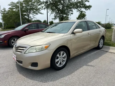 Beige 2011 Toyota Camry LE for sale in Lincoln, NE