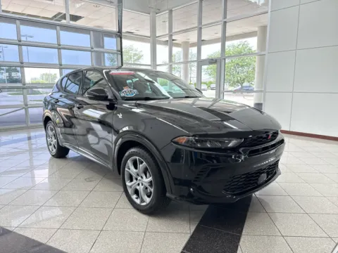 Photos of 2024 Dodge Hornet R/T for sale in Lincoln, NE at Clemons Mitsubishi