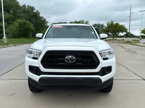 More photos of 2022 Toyota Tacoma SR at Clemons Mitsubishi, NE
