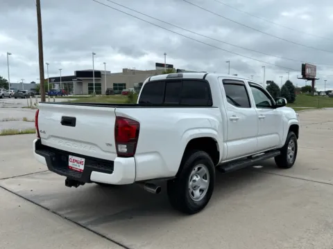 More photos of 2022 Toyota Tacoma SR at Clemons Mitsubishi, NE