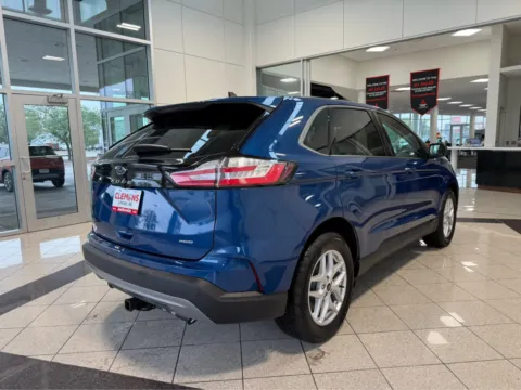 More photos of 2023 Ford Edge SEL at Clemons Mitsubishi, NE