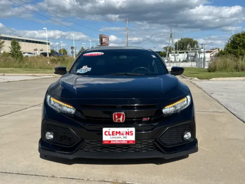 More photos of 2019 Honda Civic Si Sedan Si w/Summer Tires at Clemons Mitsubishi, NE
