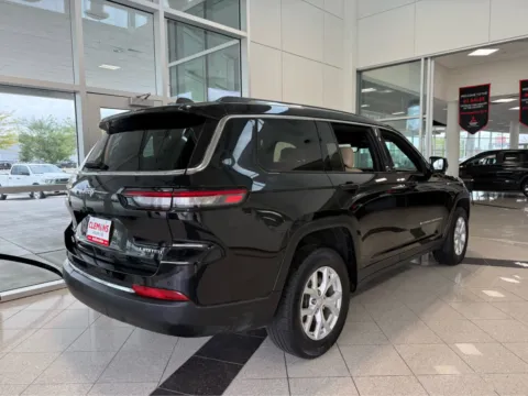 More photos of 2023 Jeep Grand Cherokee L Limited at Clemons Mitsubishi, NE