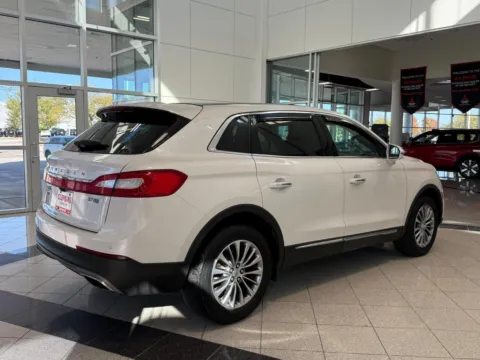 More photos of 2016 Lincoln MKX Select at Clemons Mitsubishi, NE