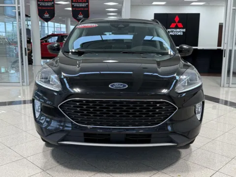 More photos of 2021 Ford Escape SEL at Clemons Mitsubishi, NE