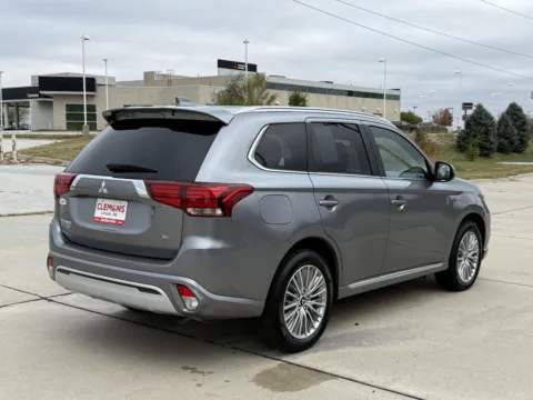 More photos of 2022 Mitsubishi Outlander PHEV SEL at Clemons Mitsubishi, NE
