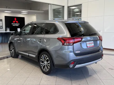 Another view of 2017 Mitsubishi Outlander SE for sale in Lincoln, NE at Clemons Mitsubishi