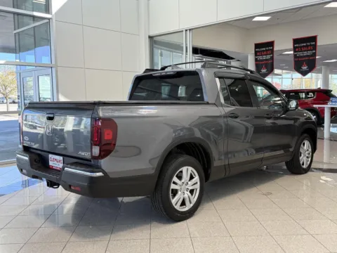 More photos of 2017 Honda Ridgeline RT at Clemons Mitsubishi, NE
