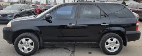 More photos of 2003 Acura MDX at Capital City Motor Company, IA