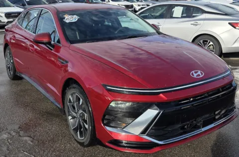 Photos of 2024 Hyundai Sonata SEL for sale in Des Moines, IA at Capital City Motor Company