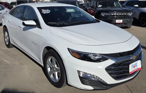 Photos of 2024 Chevrolet Malibu LT for sale in Des Moines, IA at Capital City Motor Company